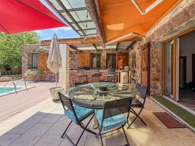 Maison - 158 m² - 5 pièces