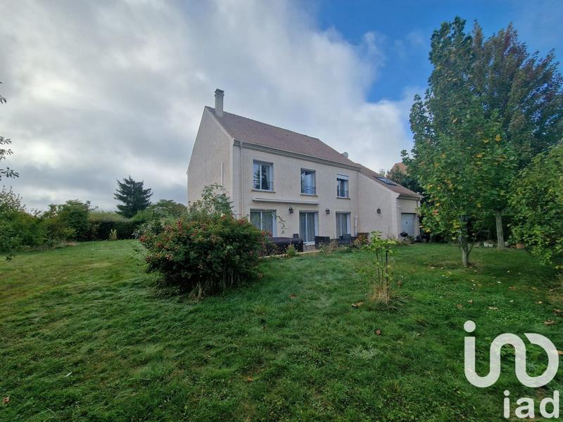 Maison - 177 m² - 7 pièces