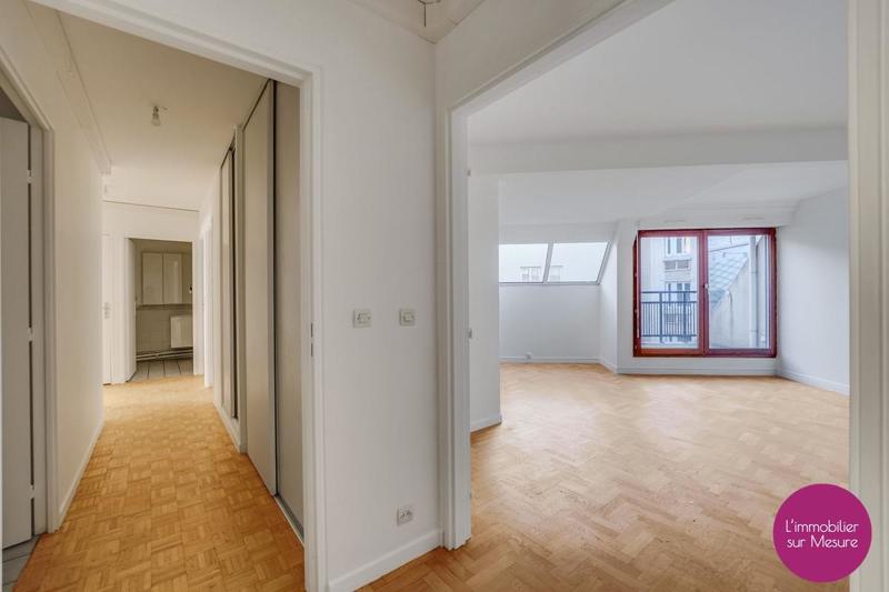 Appartement - 102 m² - 5 pièces