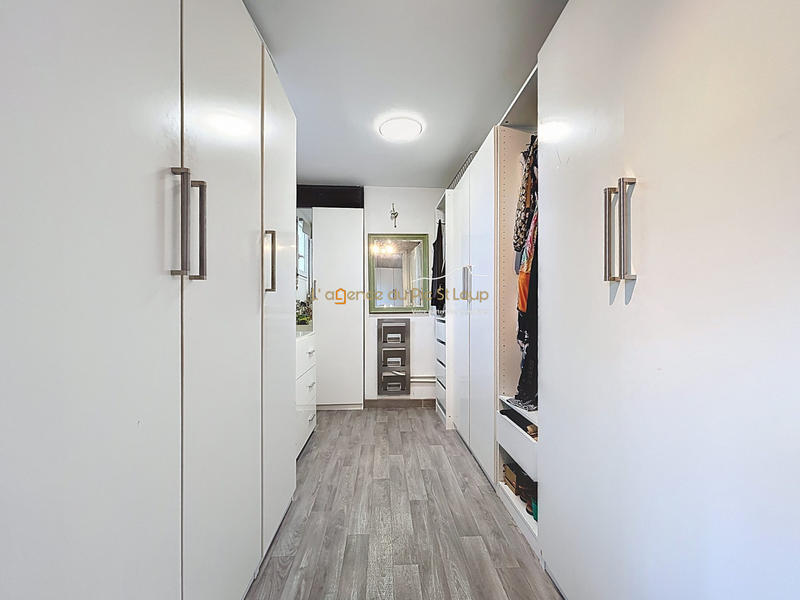 Villa - 215 m² - 7 pièces