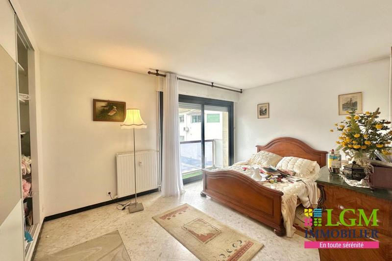 Appartement - 119 m² - 5 pièces