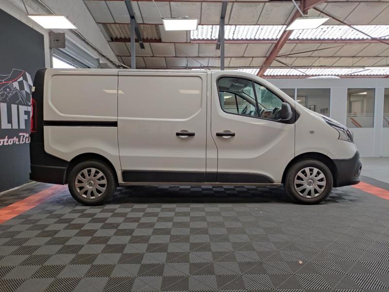 Renault Trafic 1.6 Dci 95 Ch Confort - Garantie 6 Mois Carslift