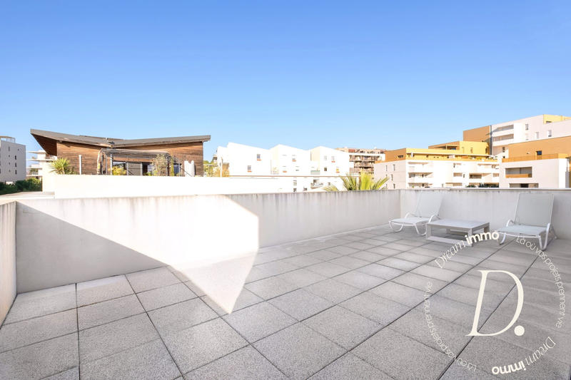 Appartement - 90 m² - 4 pièces