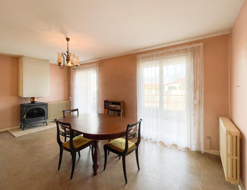 Maison - 99 m² - 5 pièces
