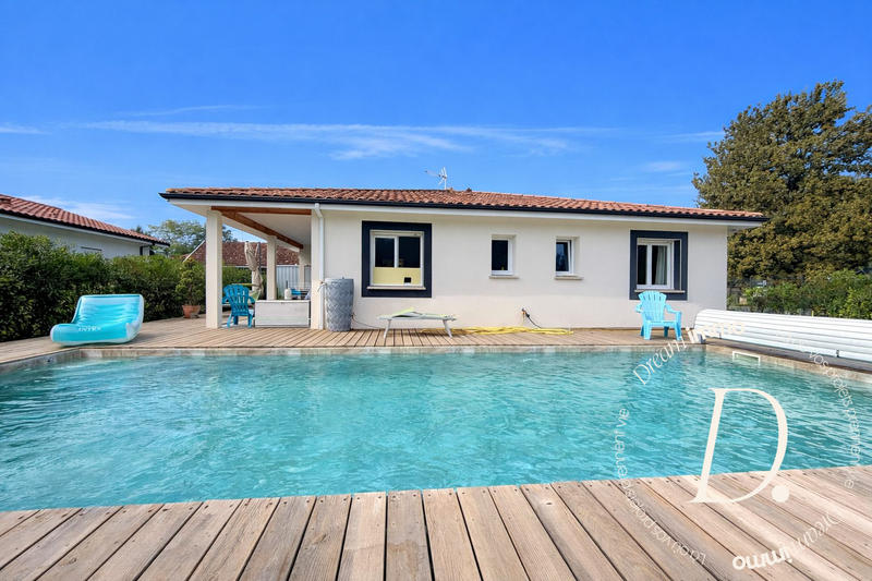 Maison - 101 m² - 4 pièces