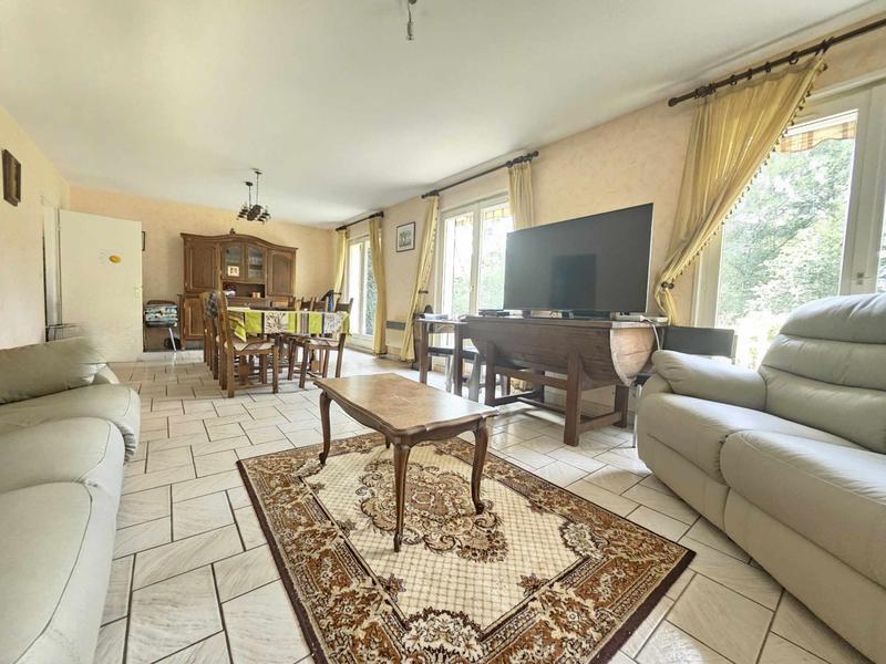 Maison - 149 m² - 8 pièces