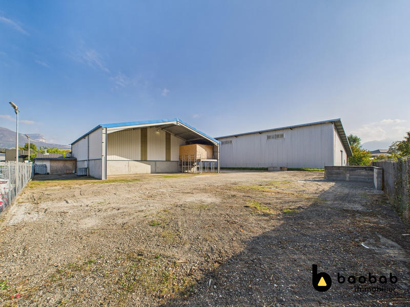 Local d'activités - 345 m² - 4 pièces