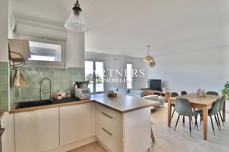 Appartement - 82 m² - 4 pièces