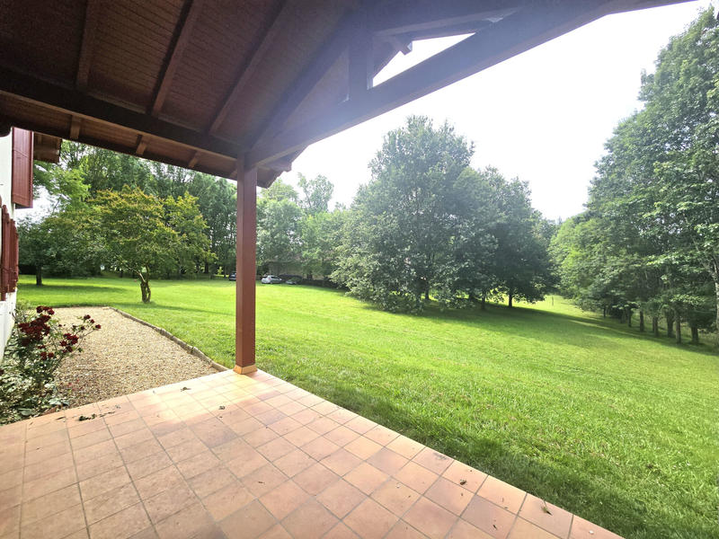 Maison - 160 m² - 4 pièces