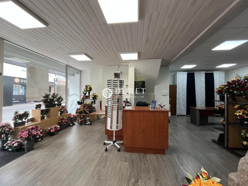 Local commercial - 138 m² - 4 pièces