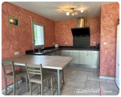 Maison - 92 m² - 4 pièces