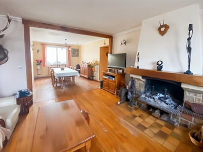 Maison - 105 m² - 6 pièces