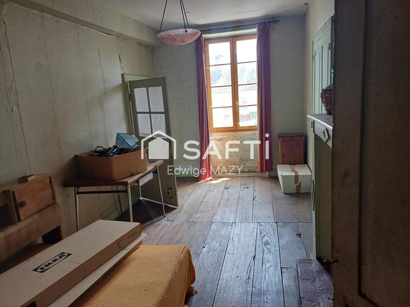 Maison - 266 m² - 8 pièces