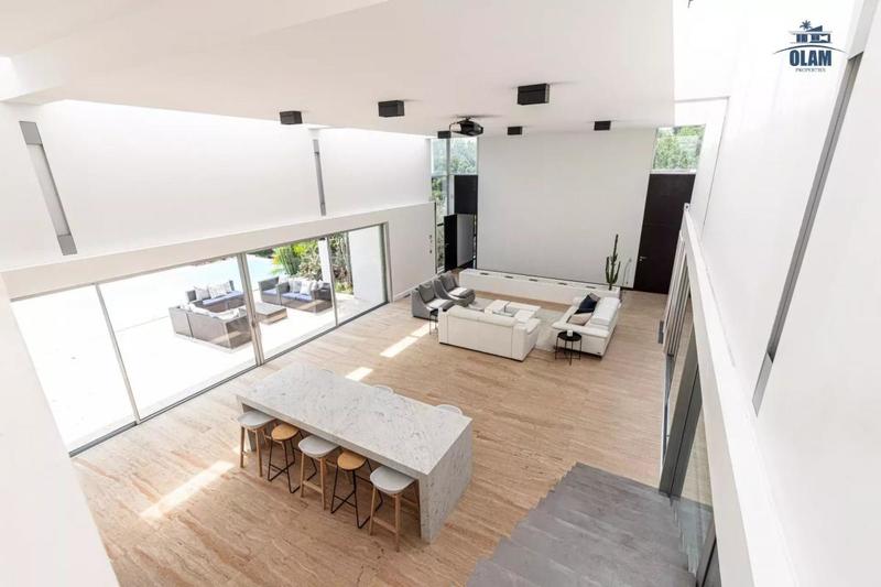 Villa - 600 m² - 6 pièces