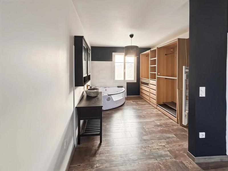 Maison - 136 m² - 4 pièces