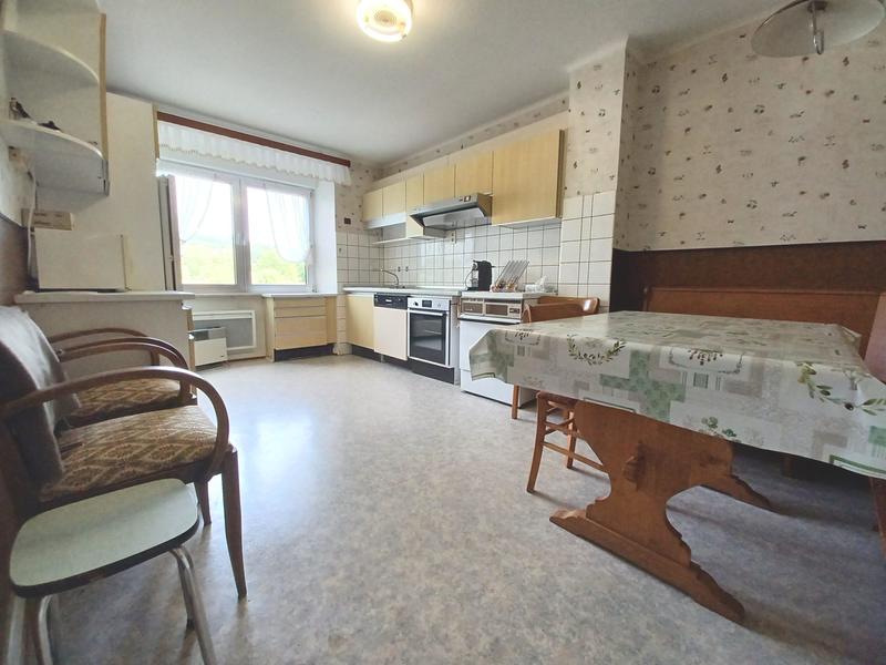 Maison - 152 m² - 8 pièces