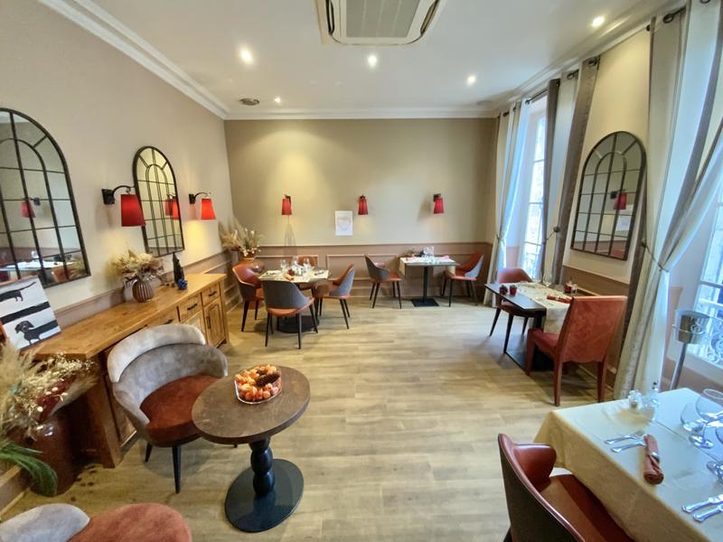 Maison de ville - 400 m² - 10 pièces