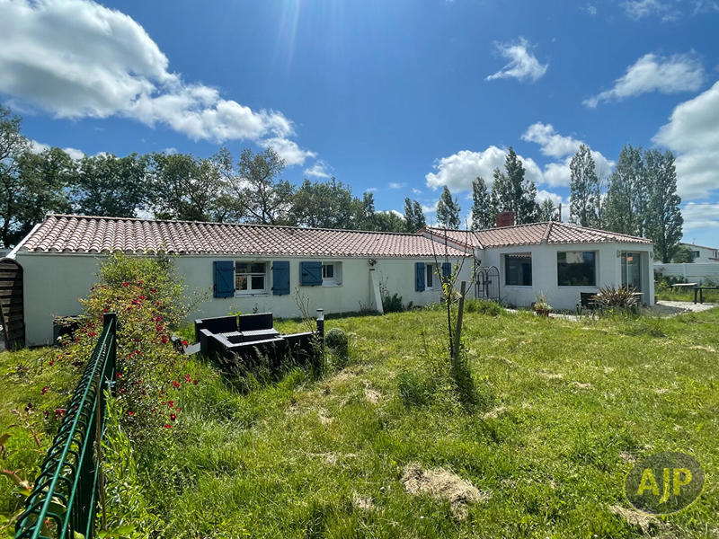 Maison - 156 m² - 7 pièces