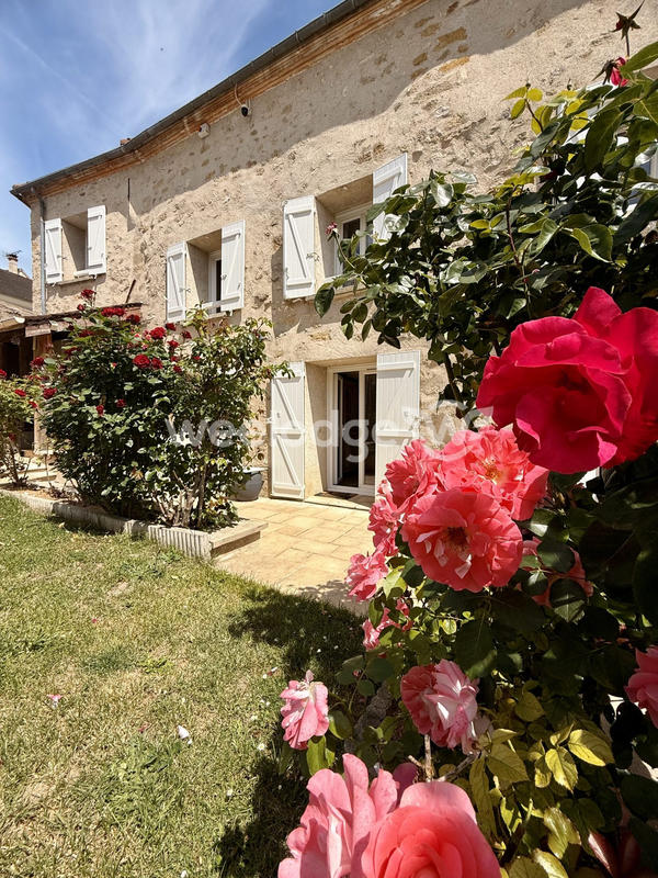 Maison - 195 m² - 6 pièces