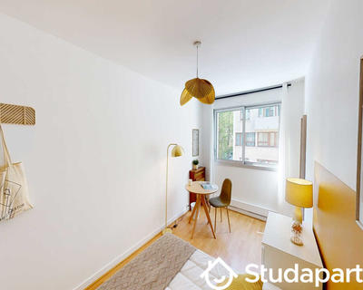 Chambre - 70 m² - 1 pièce