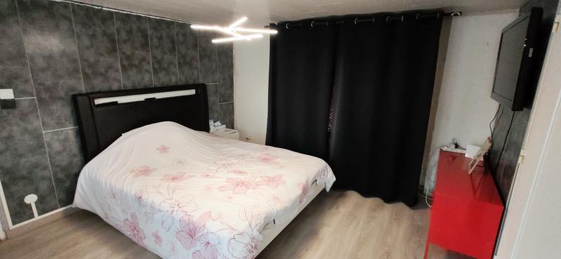 Maison - 140 m² - 8 pièces