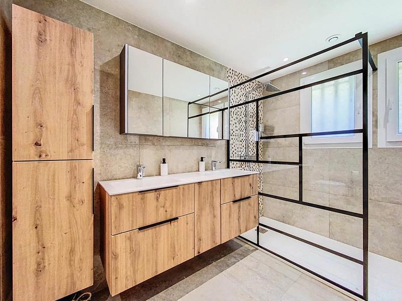 Villa - 185 m² - 7 pièces