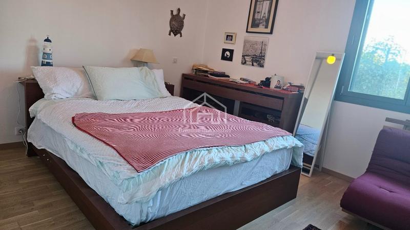 Appartement - 94 m² - 4 pièces