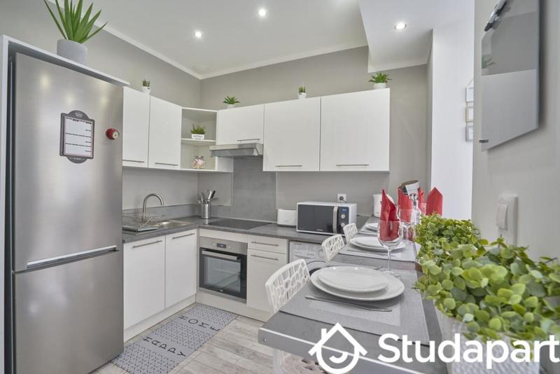 Chambre - 12 m² - 1 pièce