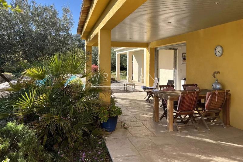 Villa - 150 m² - 5 pièces