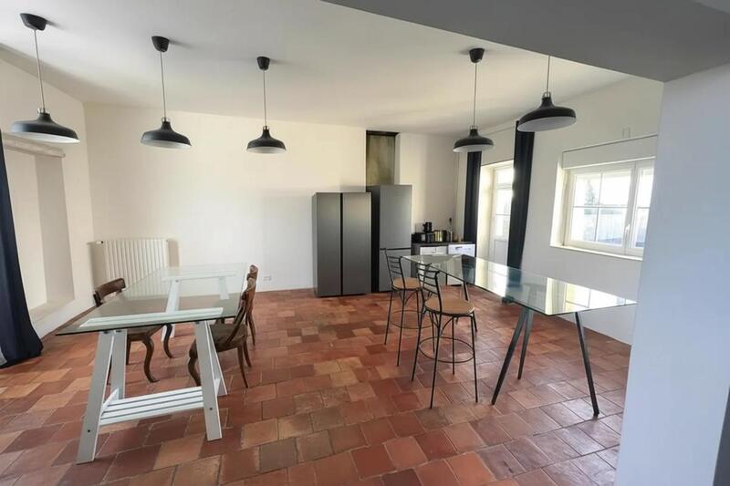 Maison - 180 m² - 5 pièces