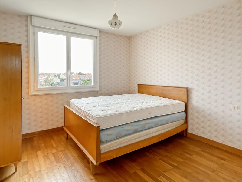 Maison - 220 m² - 10 pièces