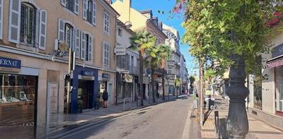 Local commercial - 115 m² - 1 pièce