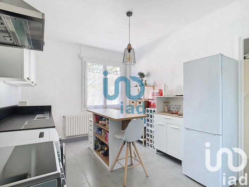 Maison - 220 m² - 8 pièces