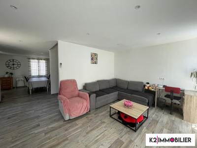 Maison traditionnelle - 107 m² - 6 pièces