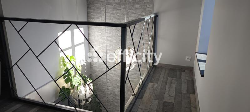 Immeuble - 240 m² - 6 pièces