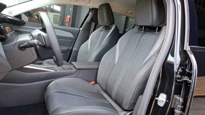 Peugeot 308 III BlueHDi 130 Auto8 Allure