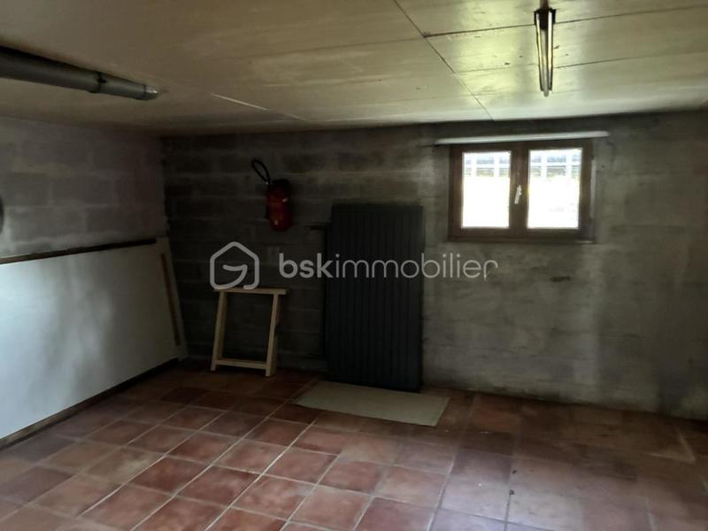 Maison traditionnelle - 145 m² - 8 pièces