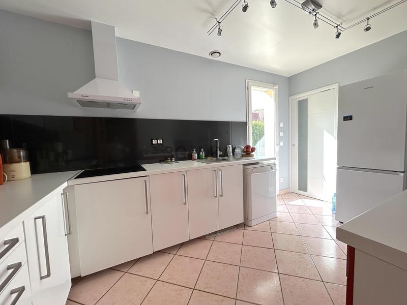 Maison - 140 m² - 6 pièces