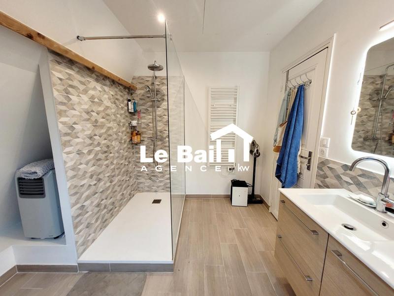 Maison - 112 m² - 4 pièces