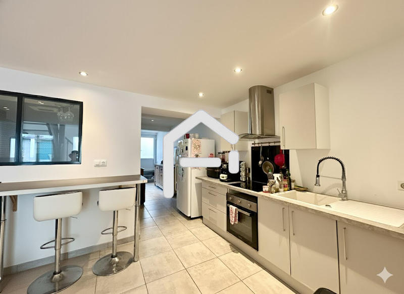 Maison - 88 m² - 3 pièces