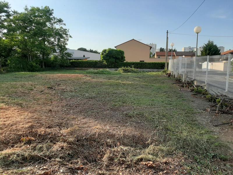 Terrain constructible - 300 m²