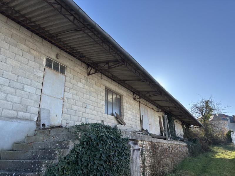 Maison - 373 m² - 1 pièce