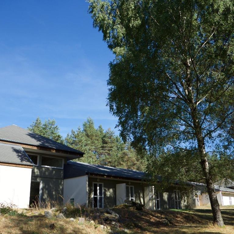 Propriété - 3 700 m² - 70 pièces