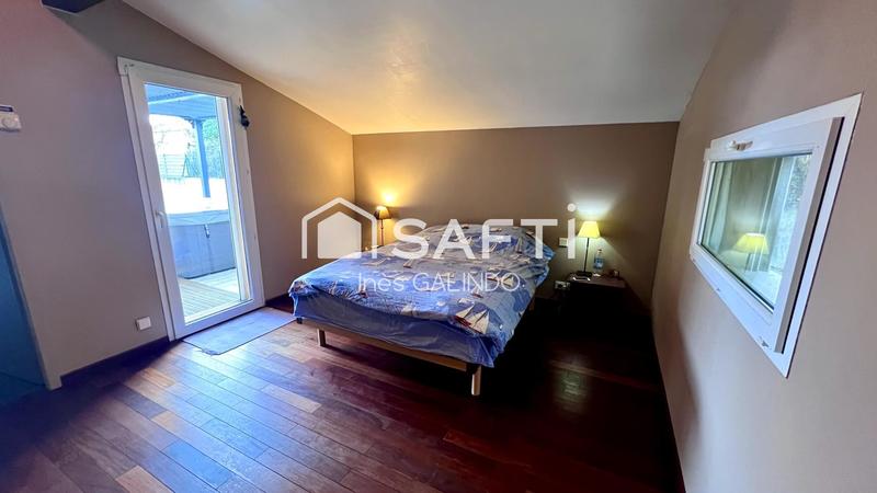 Maison - 192 m² - 5 pièces