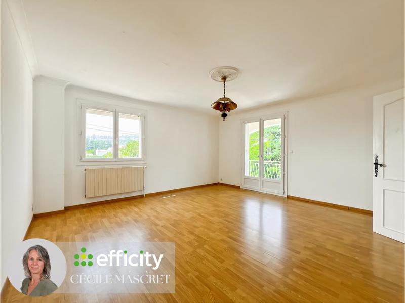 Maison - 182 m² - 7 pièces