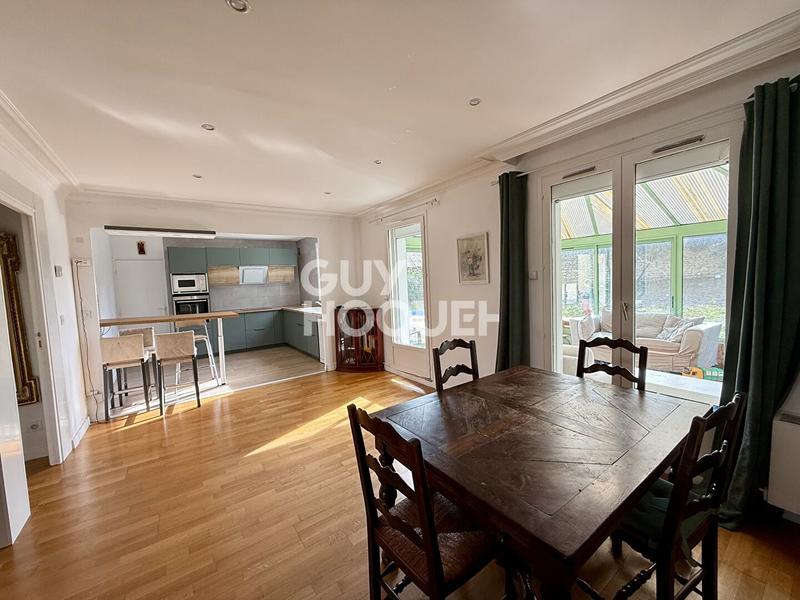 Maison - 171 m² - 8 pièces