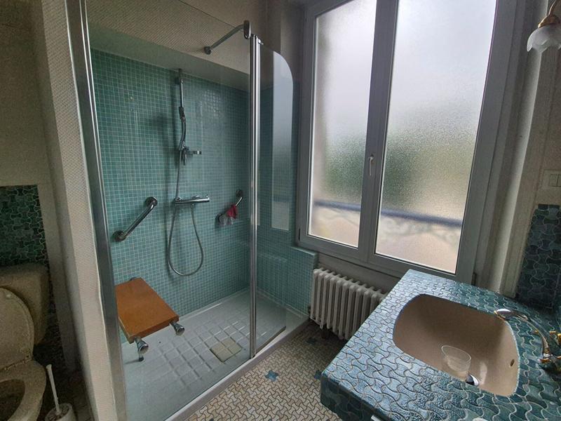 Appartement - 144 m² - 6 pièces