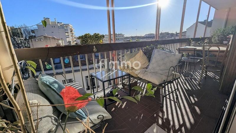 Appartement - 84 m² - 4 pièces
