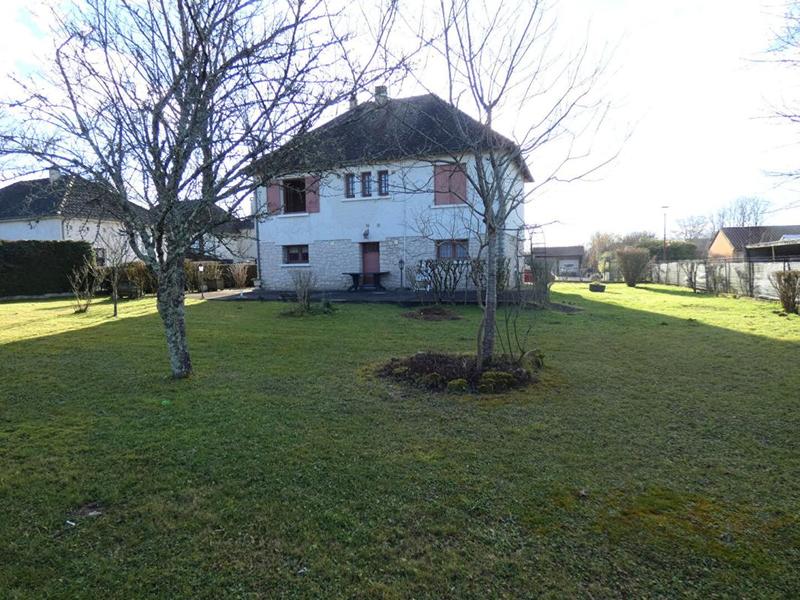 Maison - 90 m² - 6 pièces