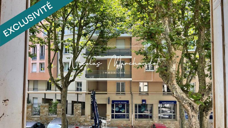 Immeuble - 3 720 m²